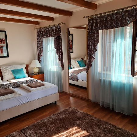 Toroes Panzio Bed & Breakfast Szabolcs Dış mekan fotoğraf
