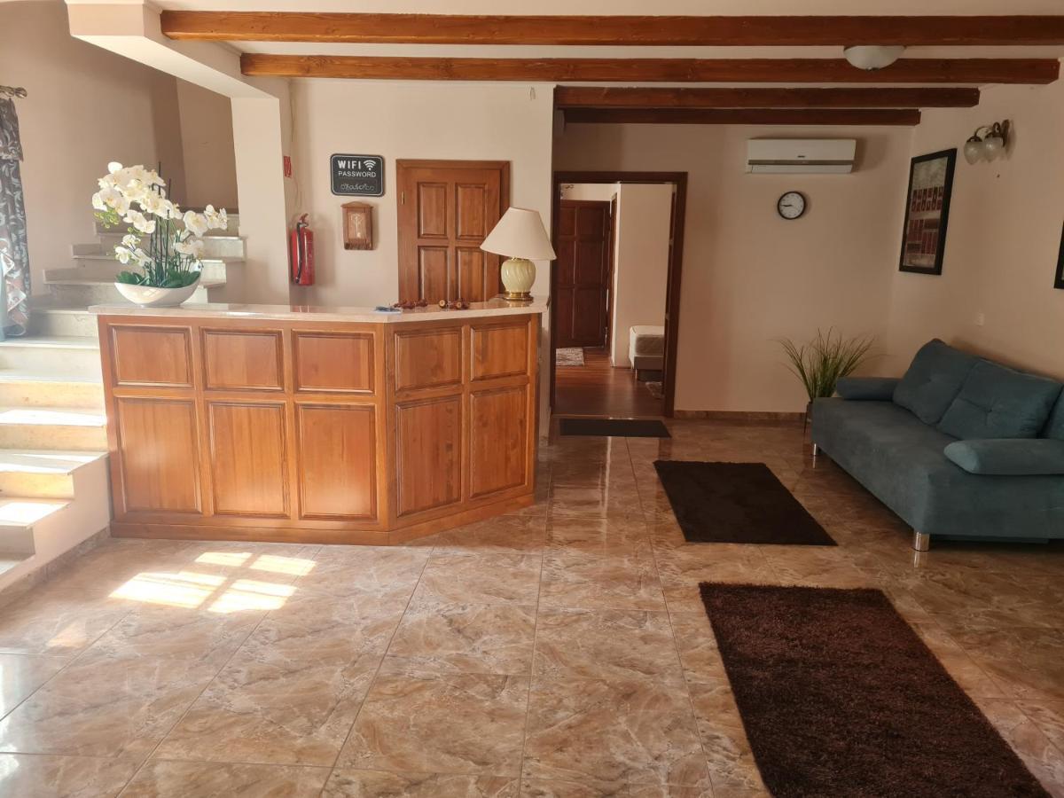 Toroes Panzio Bed & Breakfast Szabolcs Dış mekan fotoğraf
